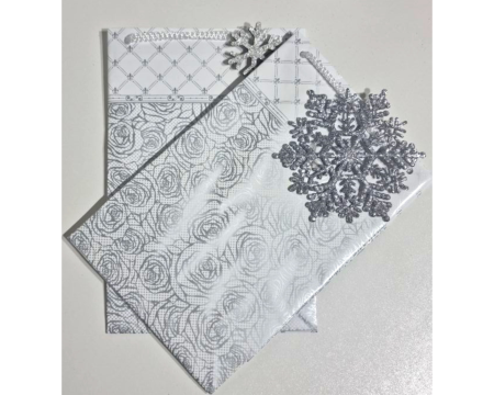 Elegancka torebka prezentowa A5, biała, ażurowe wzory róże